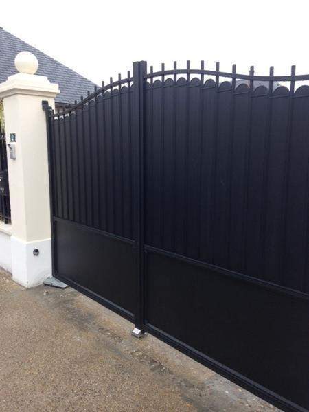 Portail en métal Île-de-France